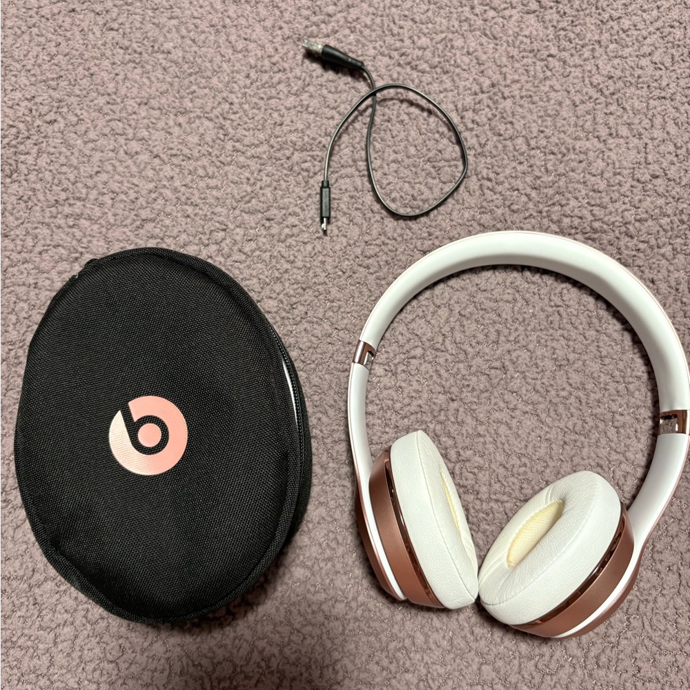 Beats by Dr. Dre Solo3 Rose Gold - Picture 12 of 13
